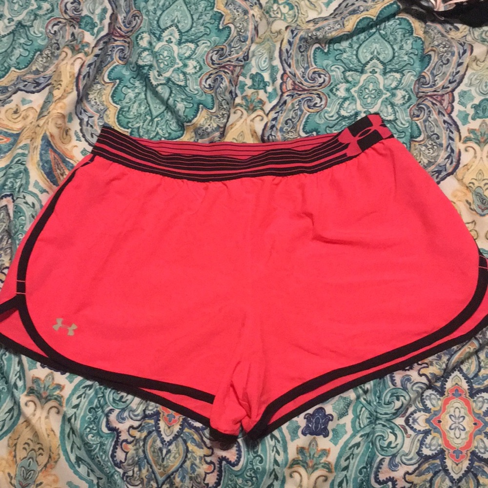 Underarmor sport shorts